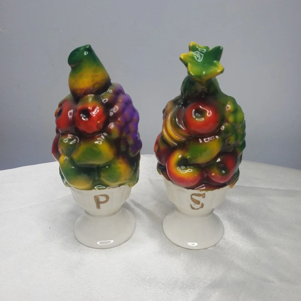 Vintage Japan MC fruit Basket Salt Pepper Shakers‎ Porcelain Ceramic Colorful